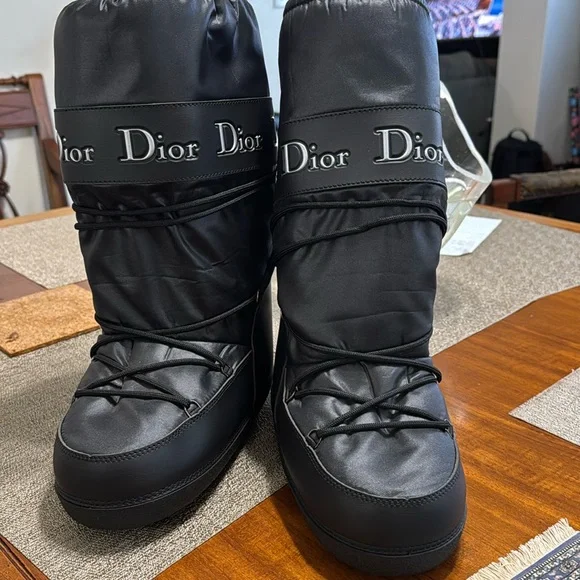 New Dior Snow boots. - Picture 1 of 8